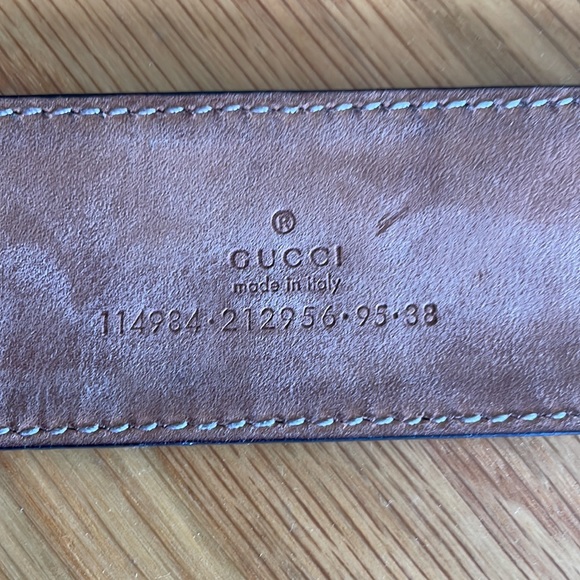 Authentic Gucci Interlocking Buckle Cloth Belt (red and green) - Picture 5 of 5